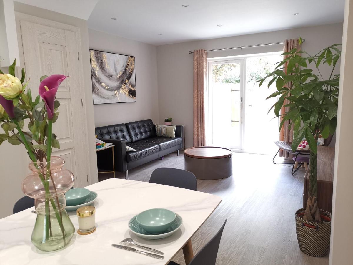 Bournemouth Cottage 6Mins From Beach, Free Parking ภายนอก รูปภาพ